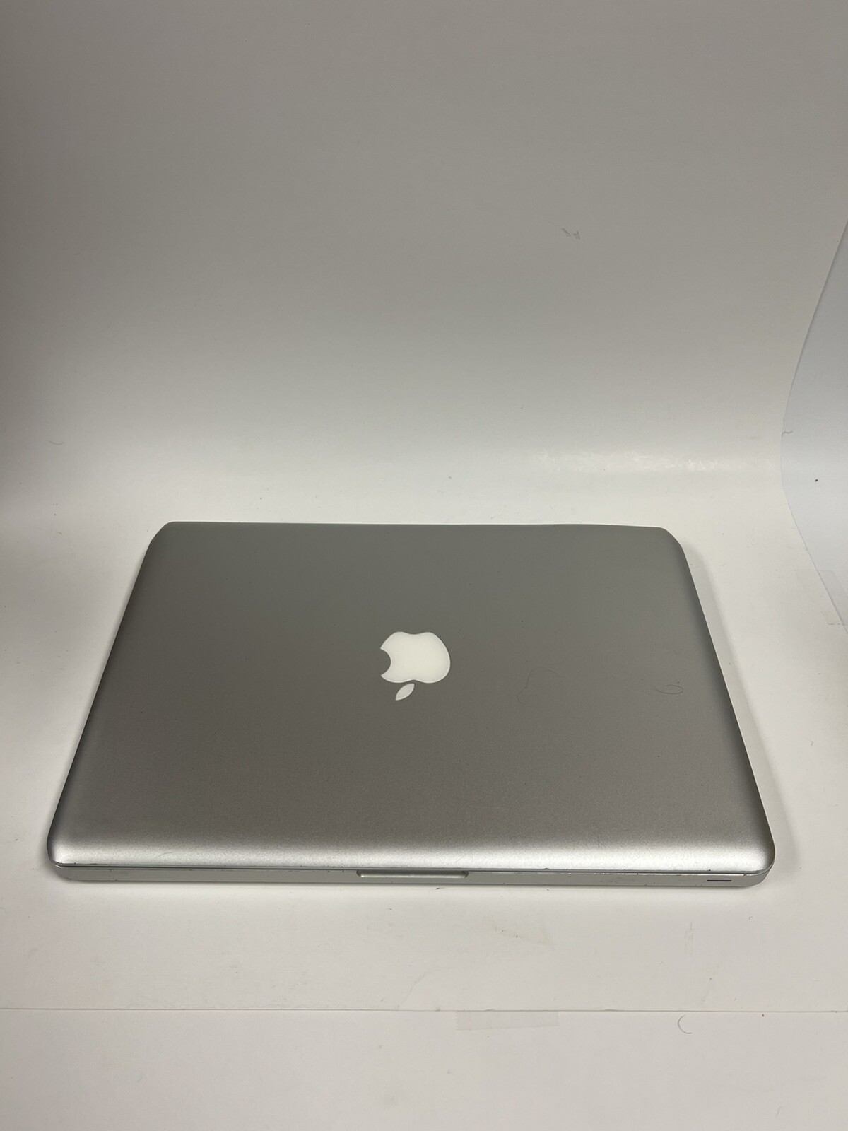 2009 MacBook Pro 13 Core 2 Duo 2.26GHz 8GB 128GB SSD Parts Only-image
