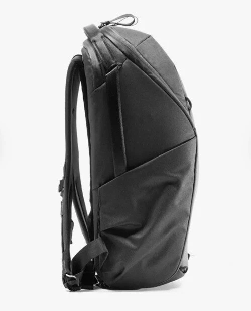 Peak Design 15L Everyday Backpack Zip V2 - Black BRAND NEW AND UNOPENED - Image 2 of 3