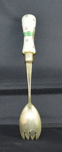 E.P.N.S. SERVING FORK WITH PICTURE HANDLE - Picture 2 of 8