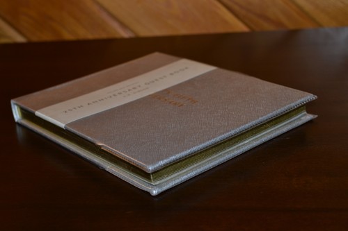 25th Anniversary Guest Book 800 Entries Hardcover NEW Sealed In Box C.R. Gibson - Picture 4 of 11