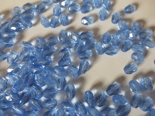 lot de 150 PERLES en cristal ANCIENNES olive à facettes bleu 7 x 5 mm - Imagen 2 de 3
