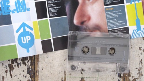 R.E.M UP Tape Cassette Album Original Ex+/Ex+ Warner Bros - Picture 2 of 2
