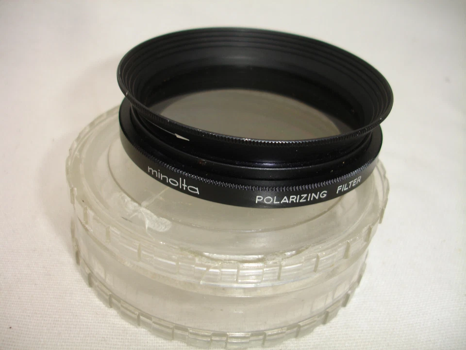 Vintage Minolta 52N Polarizing Filter/ Rotating Hood 52mm with Plastic Case - Image 2 of 4