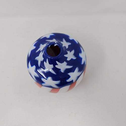 Hand Blown Artist Cory B Signed American Flag Glass Vase - Picture 5 of 12