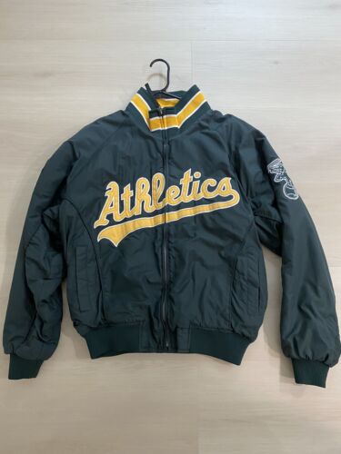 Oakland A's authentic Majestic Green dugout jacket Size M Vintage With Flag Rare - Picture 1 of 3