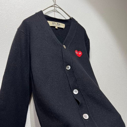 Comme Des Garcons PLAY Men's Wool heart patch cardigan knit sweater - Picture 10 of 16
