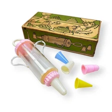 Vintage Junior Pastry Icing Press Set In Box, Child-Size Cake Decorator, 60s–70s