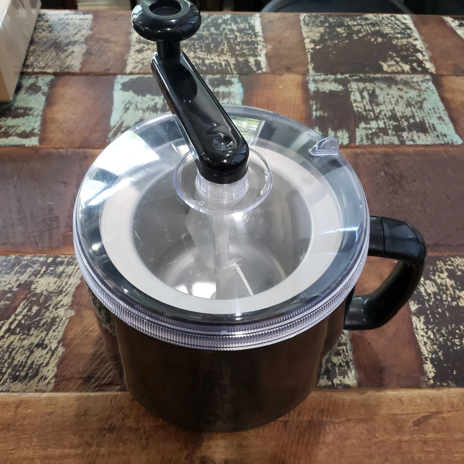 VTG Donvier Premier Ice Cream Maker Manual Machine BLACK 1-Quart Frozen Dessert