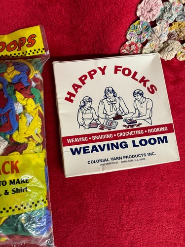 NIP Potholder Weaving Loom & Nylon Loopers Craft Set by Happy Folks - Picture 5 of 7