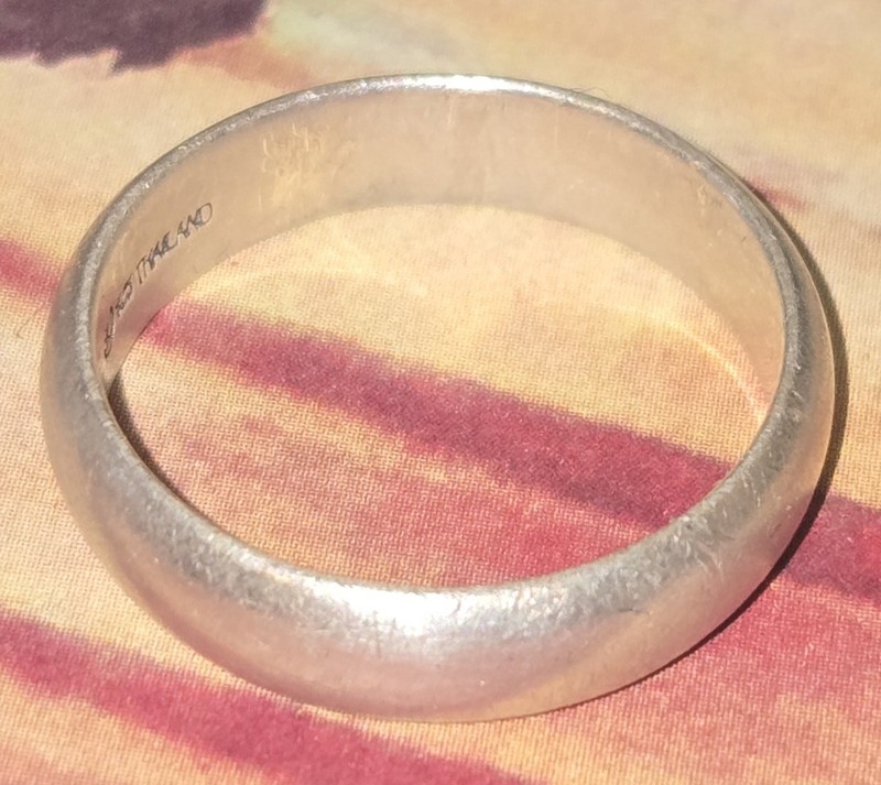 Sterling Silver SU 925 Wedding band ring 3.9 grams size 7.5 Vintage 