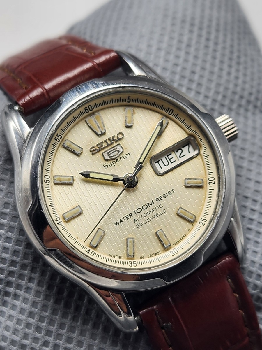 Boxed Seiko 5 Superior 7S36-0220 Cream Dial Japan Men Watch