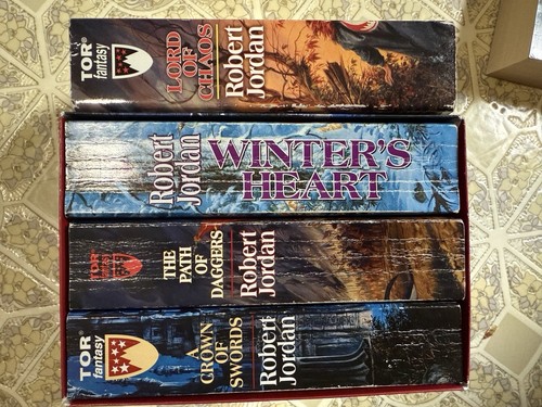 The Wheel of Time Paperback Books Complete Set 1-14 Robert Jordan - Picture 5 of 6