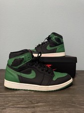 Jordan 1 ‘Pine Green Black’ 555088-030 Men’s size 10.5 (Good Condition)