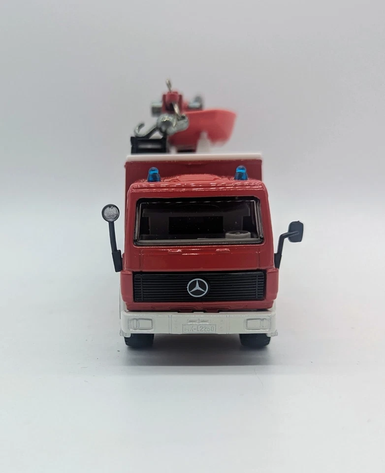 Siku Fire Equipment Truck Feuerwehr #3512 Super Series Scale 1:55 Boxed  - Image 3 of 4