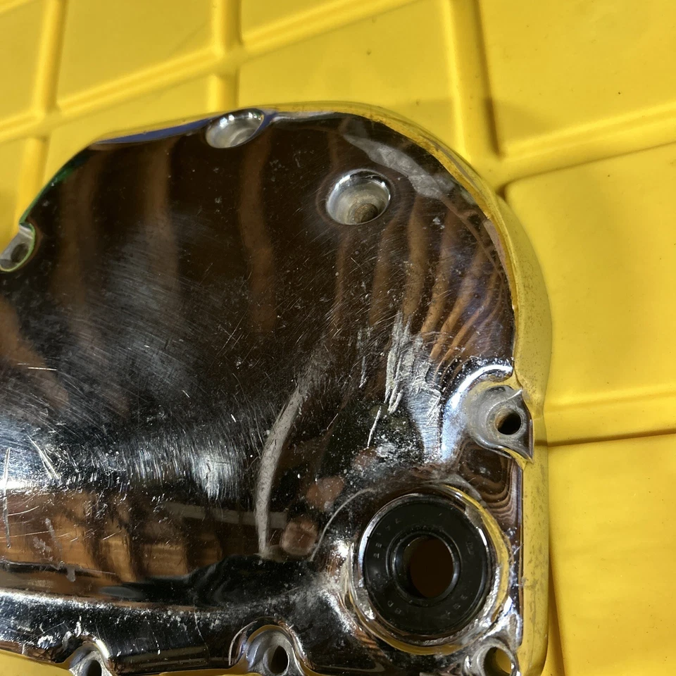 Honda CB750 SOHC CB 750 Cromo Motor Piñón Lado Izquierdo Palanca de cambios Cubierta del eje Foto 3 de 4