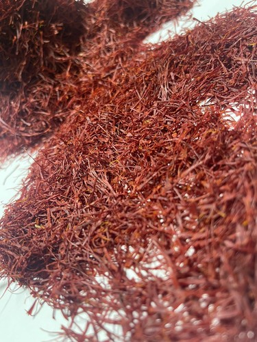 The Gathering of Saffron, Pure Grade A Afghan Saffron - 3 Grams - Picture 6 of 8