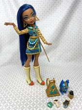 Monster High G3 Basic Signature Cleo De Nile Doll Tut Clothing Accessories