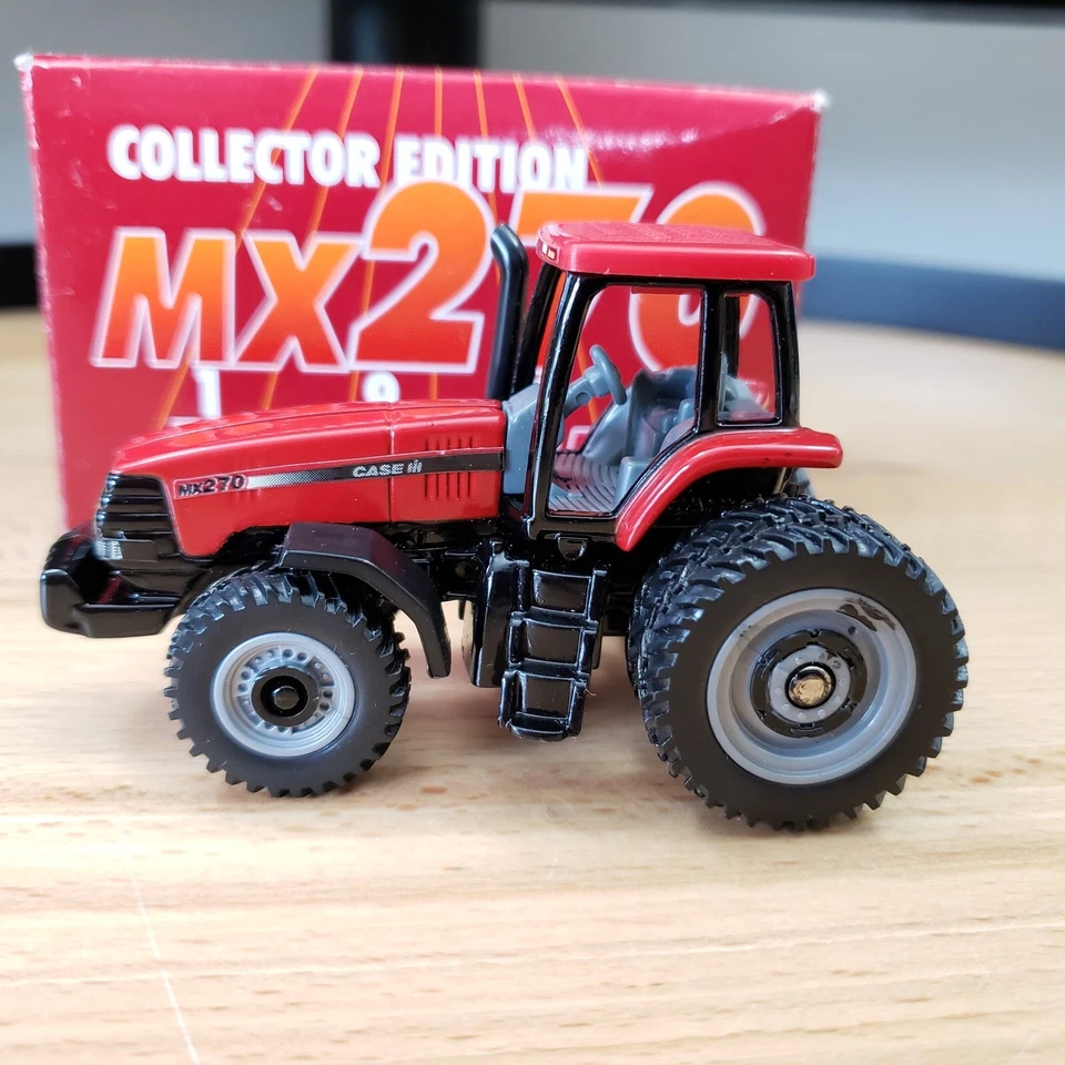Ertl Case IH MX270 Magnum Tractor with Duals 1998 Collector Edition Diecast 1:64 - Image 4 of 4