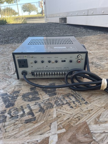 TOA BG-235 Mixer Amplifier 35 Watts 3 Input 1 MicLine Switchable 2 Zone Capable  - Picture 7 of 10