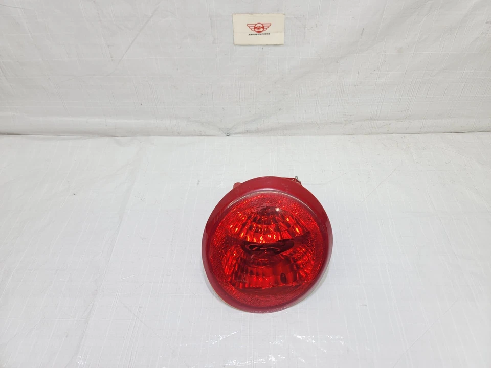 Luz trasera Chevrolet SSR 2003-2006 pasajero derecho lámpara trasera derecha OEM 15164420 Foto 2 de 4