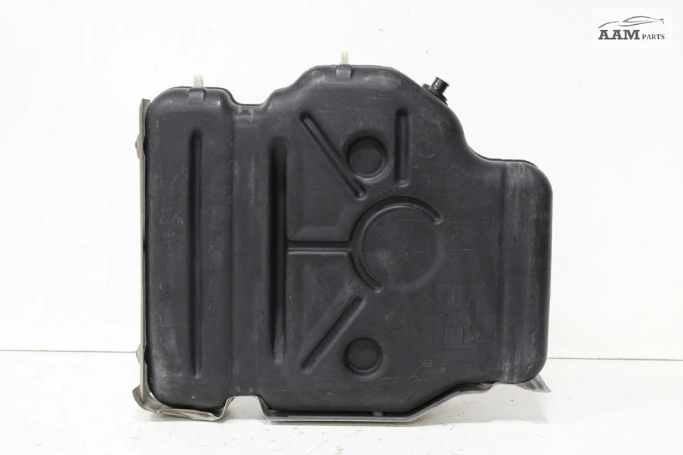 Chevrolet Traverse 2018-2023 depósito de tanque de combustible de gasolina con escudo térmico OEM Foto 2 de 4