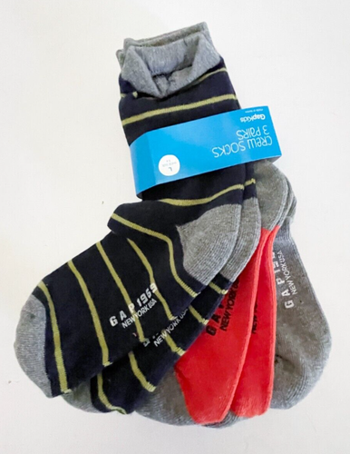 NEW GAP Kids 3 Pair Crew Socks NWT Large Solid Stripe Pattern Shoe Size 3-4 - Picture 3 of 6