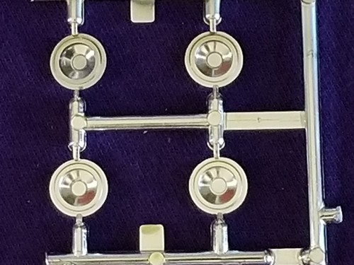 4 HUB CAPS for Moebius Galaxie 1946 1947 1948 Chevrolet 1:25 Model Kit 46 47 48 - Picture 5 of 7