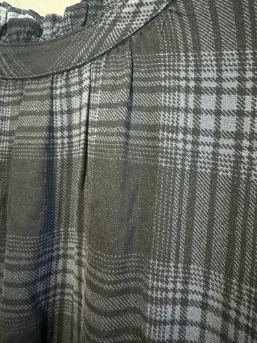 Torrid Bluse Damen 2X schwarz grau kariert Rundhals Kurzarm Pullover Viskose - Bild 4 von 9