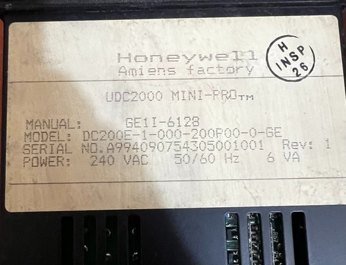 USED Honeywell UDC2000 mini-pro DC200E-1-000-200P00-0-GE. Temperature controller - Picture 2 of 2