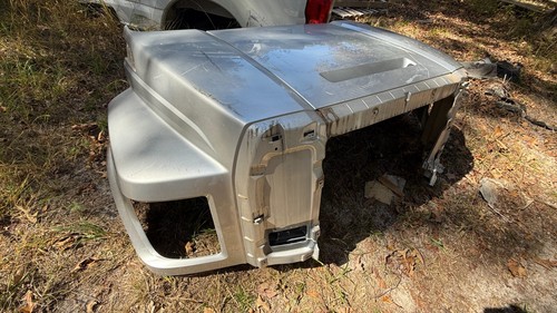 2016 - 2021 FORD F-650 F-750 HOOD LITE FRONT DAMAGE "SHIPPING MAY BE AVAILABLE" - Picture 2 of 6