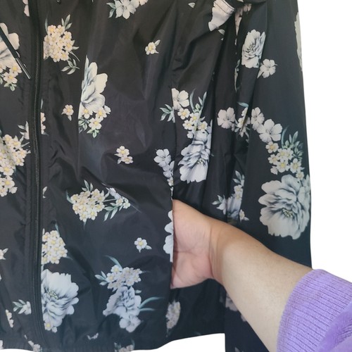 Women’s Betsey Johnson Performance Wildflower Windbreaker Jacket Black XL - Picture 10 of 15