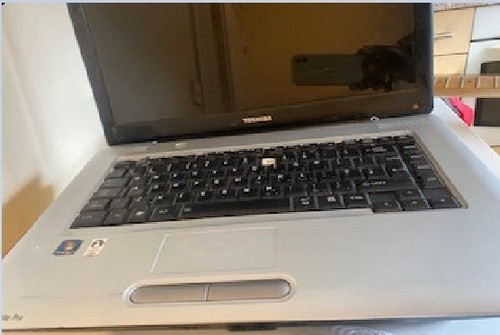 TOSHIBA SATELLITE PRO L450D-12X PSLY6E 15.6" SSD HDMI W11 WEBCAM - Picture 1 of 3