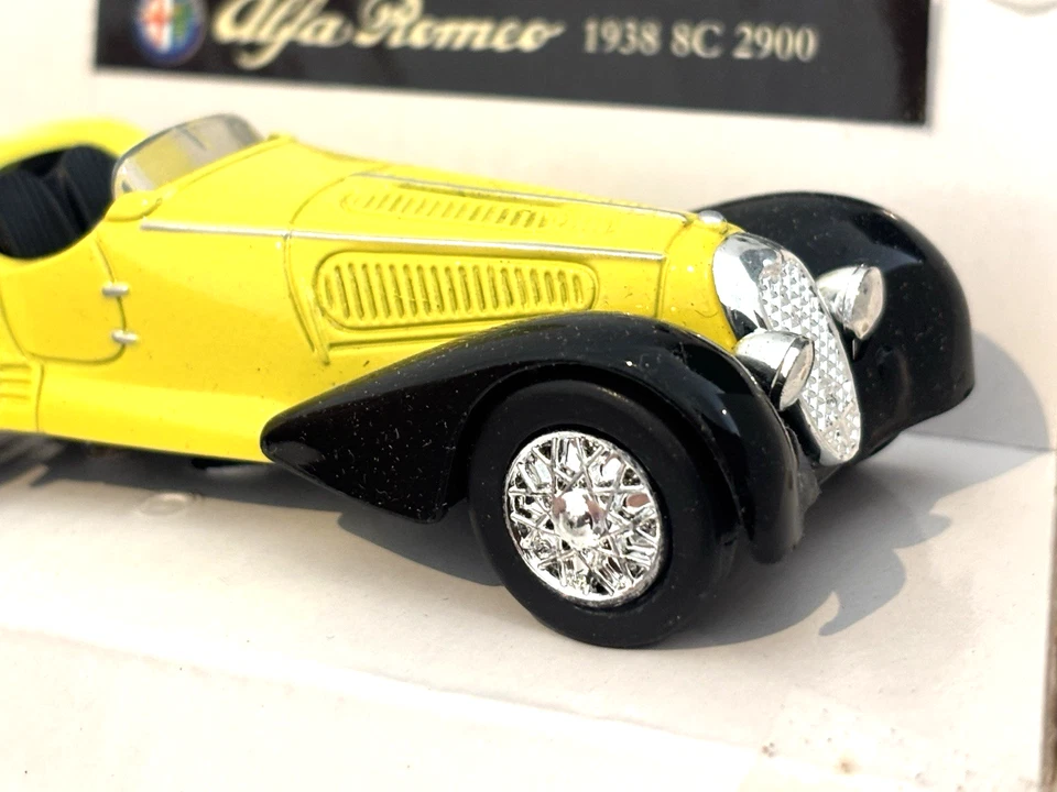 NewRay Alfa Romeo 8C 2900 1938 amarillo en Corgi escala 1/43 sin usar, en caja como nuevo A6 Foto 3 de 4