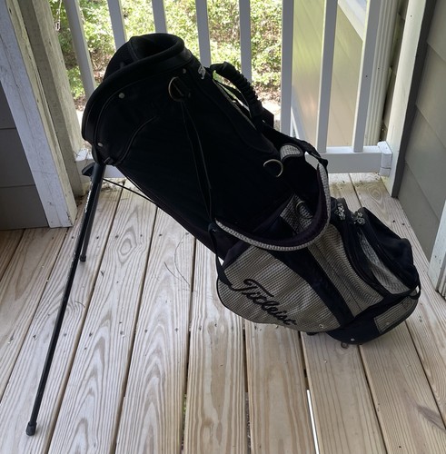 Titleist Lightweight Carry Stand Bag 6-Way Divider 9-Zip Pockets No Rain Cover - Picture 3 of 9