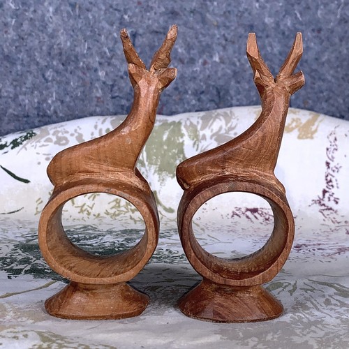 Vintage Handcarved Pair African Antelope Wood Napkin Rings Set Safari Animals - Picture 7 of 12