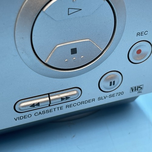 Sony SLV-SE720 VHS Video Cassette Recorder Player Silver Smart Engine *WORKING* - Picture 8 of 14