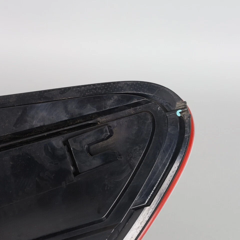 2009-2012 Volkswagen CC Left Tail Light 3C8945095D OEM Used - Image 3 of 4