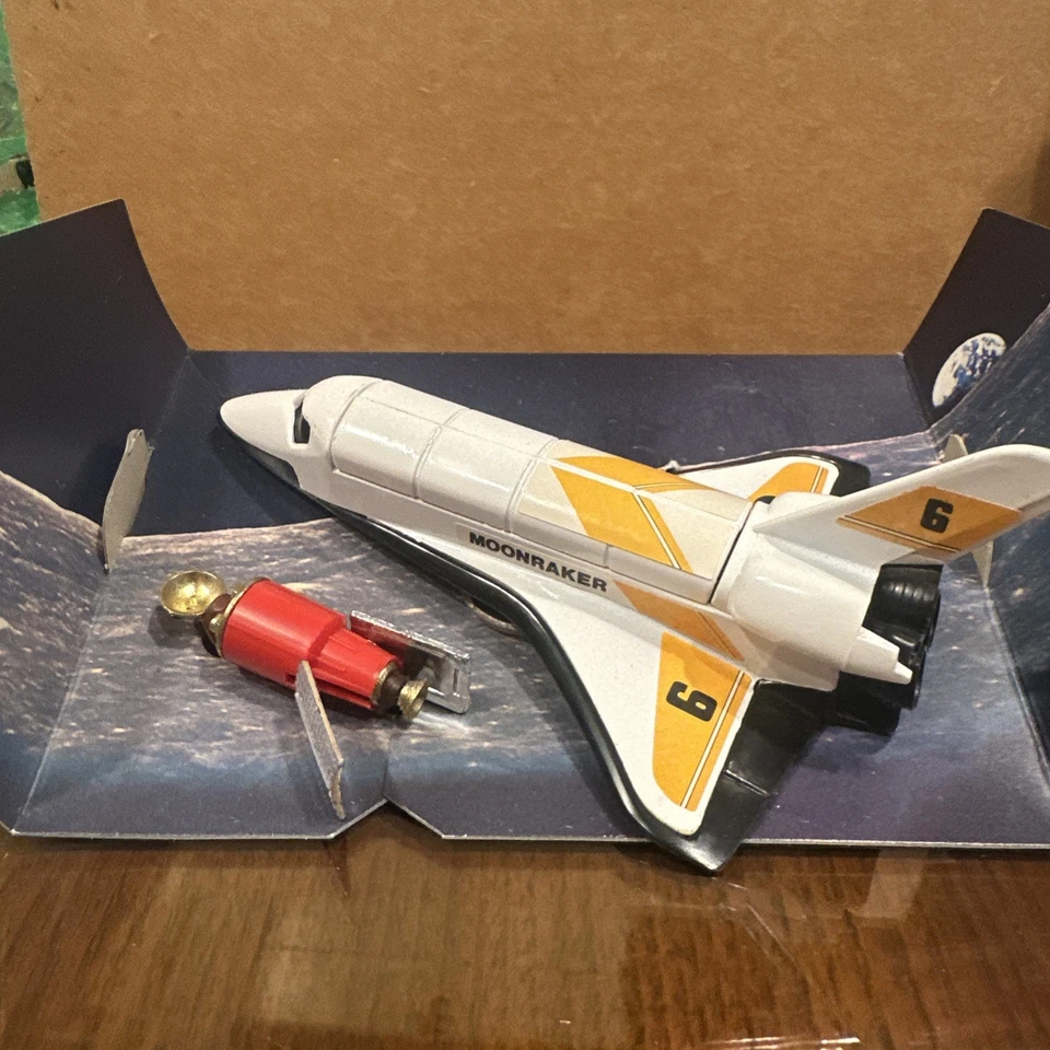 CORGI 649 James Bond 007 Diecast Moonraker Space Shuttle NIB A146 - Image 2 of 4