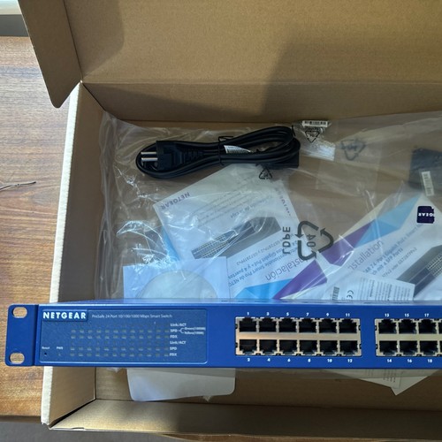 NETGEAR ProSafe GS724T V4 Gigabit Smart Switch - Afbeelding 3 van 4