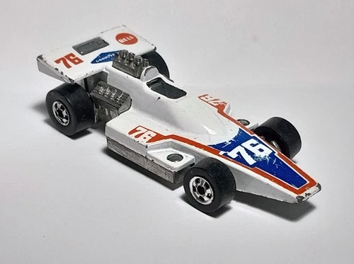 Nice Vintage Hot Wheels Flying Colors #9119 Formula 5000 Race Car w/Blackwalls