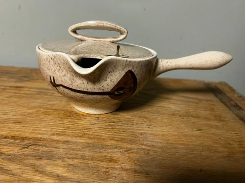 Vintage 1950s RED WING LUTE SONG Handled GRAVY BOAT with LID