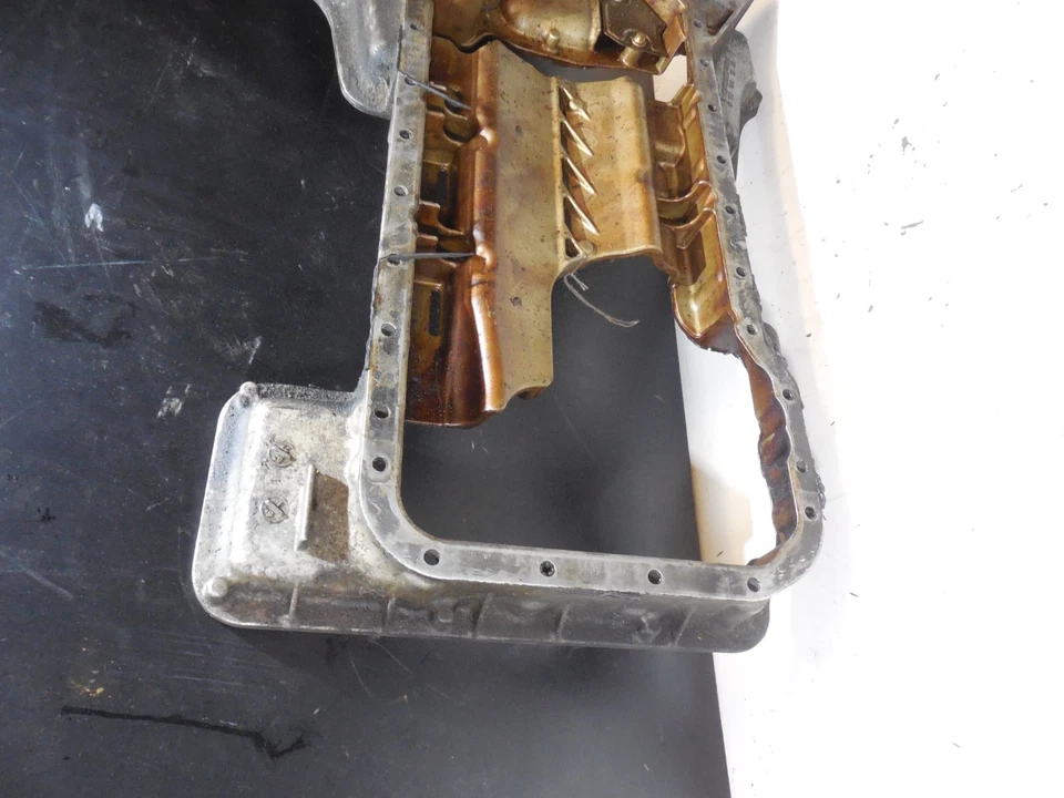 Panela superior de óleo do motor R 1130141202 03-06 Mercedes Benz R230 SL500 E500 S500 RWD - Imagem 4 de 4