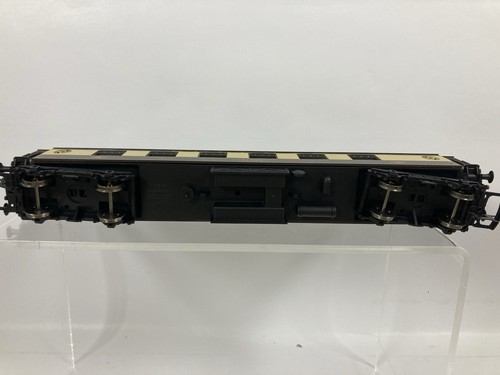 Hornby R2886 The Cunarder Train Pack c/w BR 4-6-2 Battle of Britain 213 Squadron - Picture 11 of 24