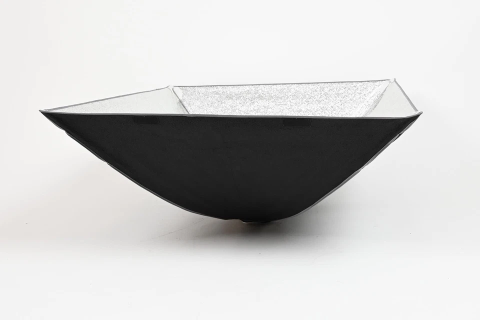 Elinchrom Rotalux Softbox 35.5 x 43" (90 x 109 cm) #952 - Image 3 of 4