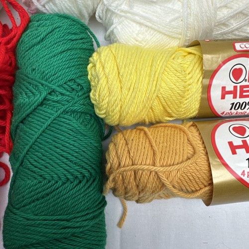 Bulk lot of used yarn 20 Skeins various brands, colors and styles - Picture 6 of 6