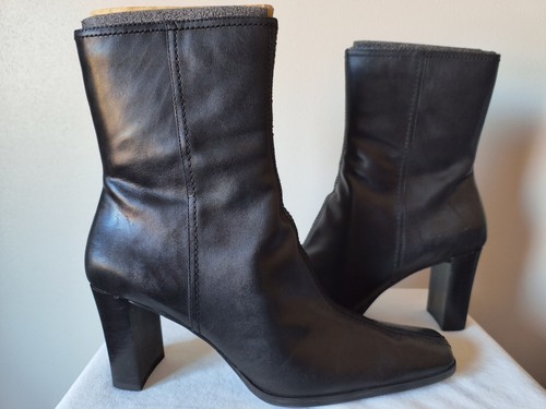 Bandolino BDBRUNNER Black Leather Block Heal Square Toe Side Zip Ankle Boots 11M - Picture 4 of 12