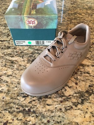 double wide womens dress shoes