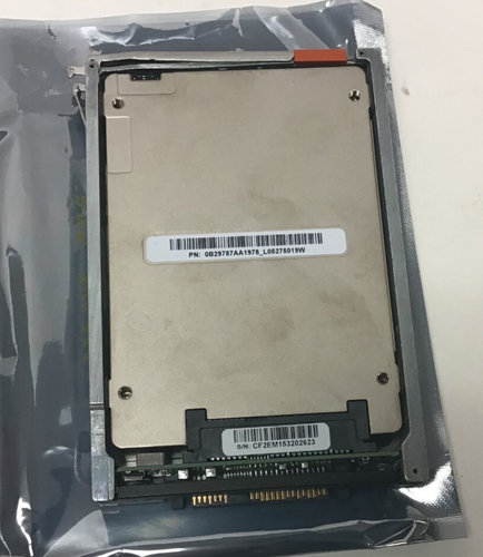 STOCKAGE SSD SAS EMC 200 Go 2,5" 005051195 husmh8020bss204 - Photo 3/3