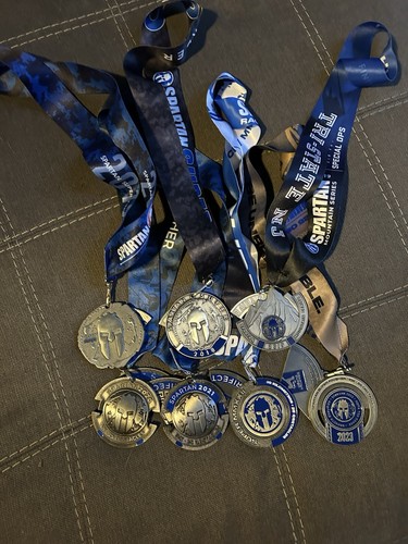 2017-2023 Spartan Race Spartan Super Finishers Medal z klinem Trifecta