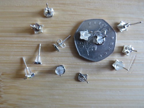 6 Pairs Tiny Korean Style Rainbow Stripe LGBT Star & Cat Design Stud Earrings - Picture 2 of 7